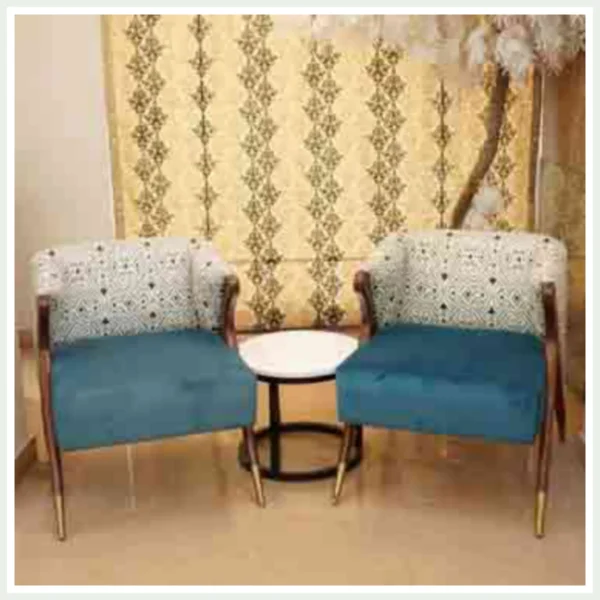 Iconic room chairs